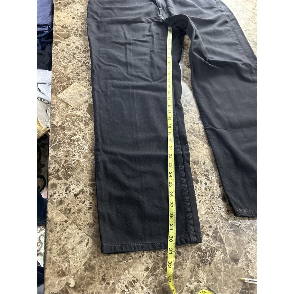 Levi's 550 mens Jeans Black Tag Size 40x30 Denim Straight